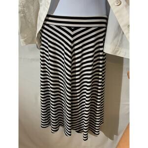 Womens stripes maxi skirt size XL Ruby Red excellent condition